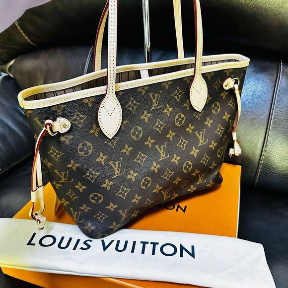 Brand New Louis Vuitton Neverfull PM Beige Interior - Picture 5 of 14